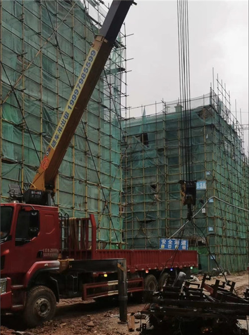 兰溪市“慢工细活”—— 吊车的 “微动控制” 技术